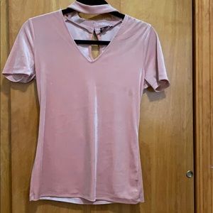 pink top
